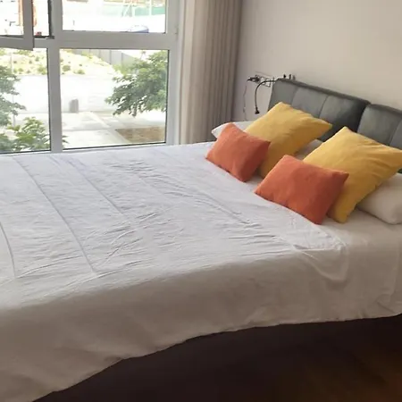 Oktheway Ron Fraga Place Apartment