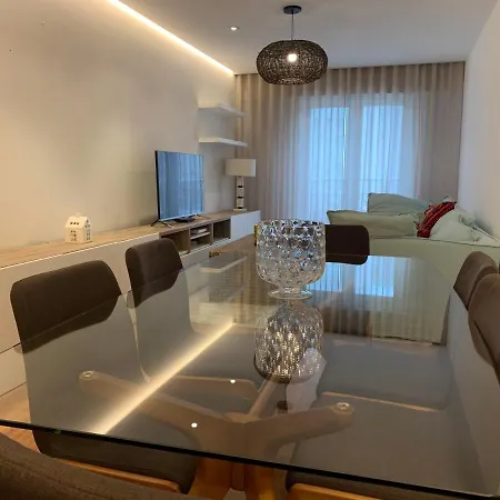 Apartment Oktheway Ron Fraga Place